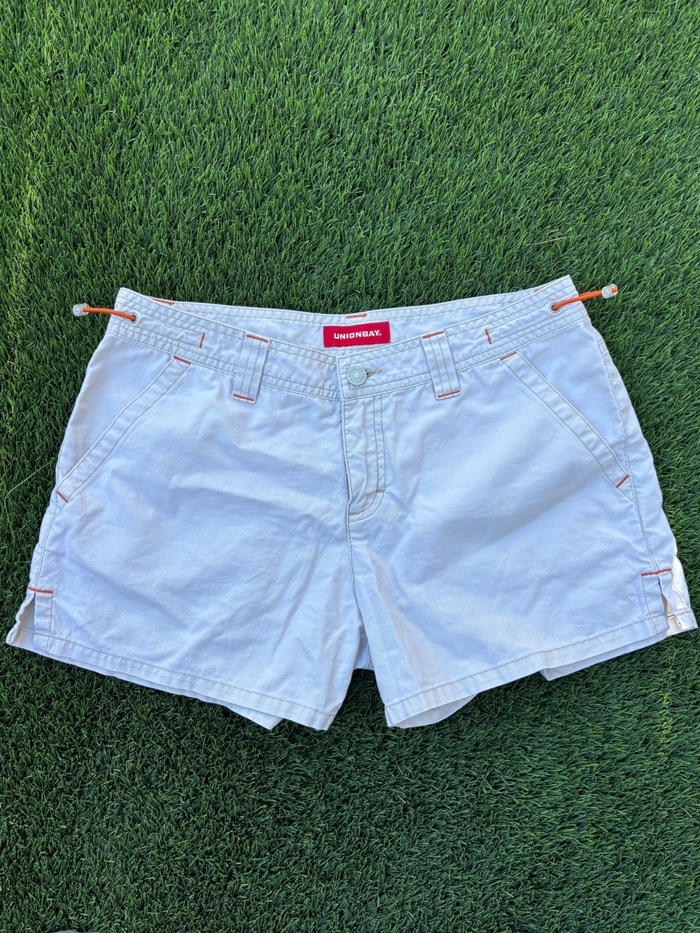 Union Bay white cargo shorts with orange details